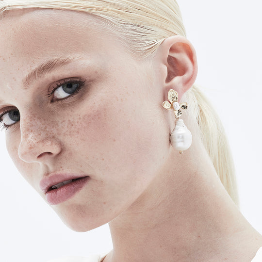 Flower Pearl Earrings – Jolie & Deen